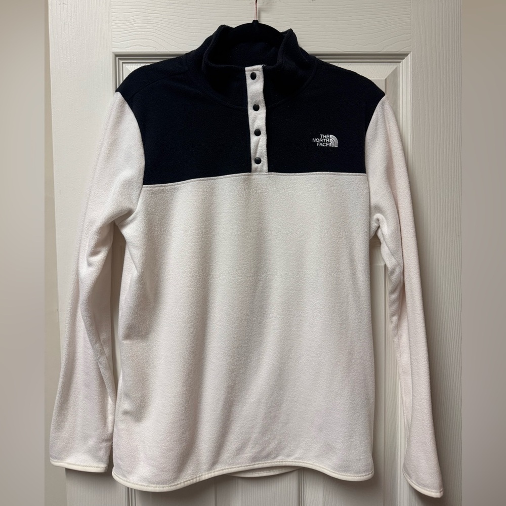 The North Face Women’s Black and White Zip-Up Sweater